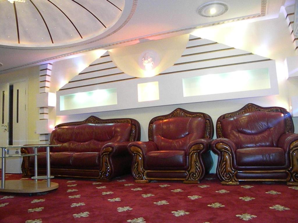 Gloria Mini-Hotel Chisinau Exterior foto
